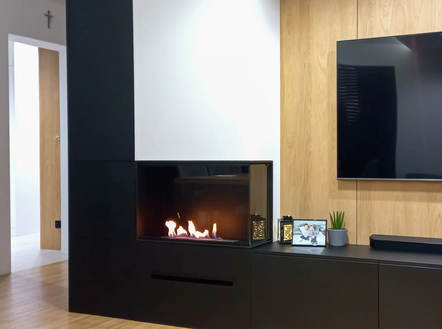 Eck-Einbaukamin BIO-EKO (rechts)