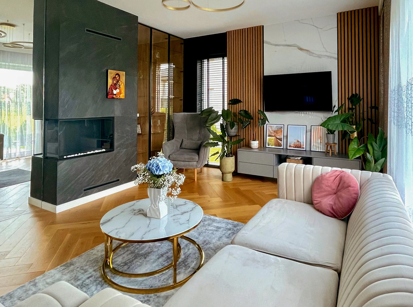 Eck-Einbaukamin BIO-EKO (links)